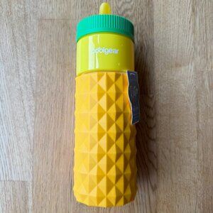 Cool Gear Pineapple Retro Squishy Water Bottle 24oz Plastic NWT
